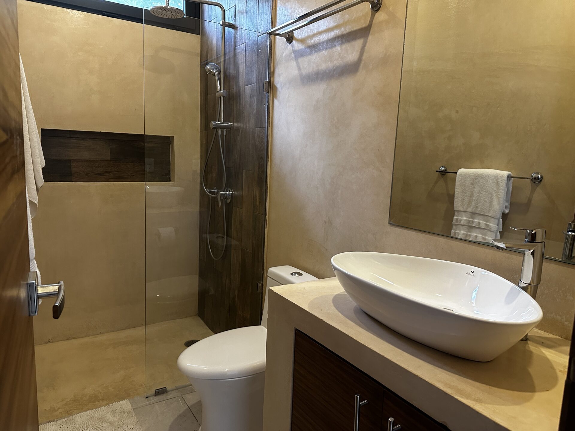 Santa Teresita Cozy Villa for sale near the Beach XPU-Ha