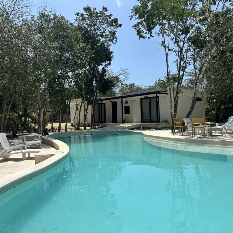 Santa Teresita Cozy Villa for sale near the Beach XPU-Ha