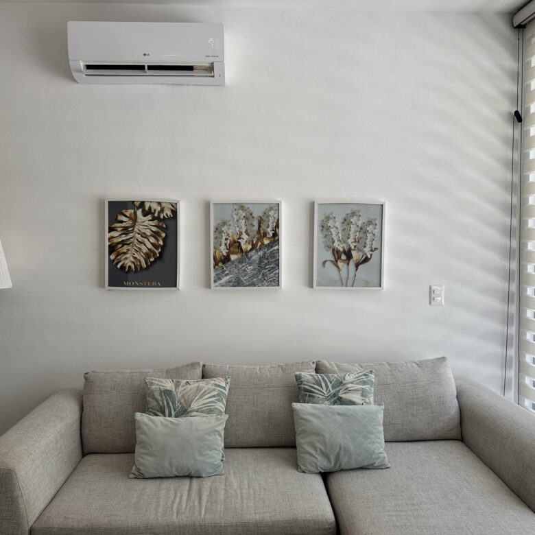 Santa Teresita Cozy Villa for sale near the Beach XPU-Ha
