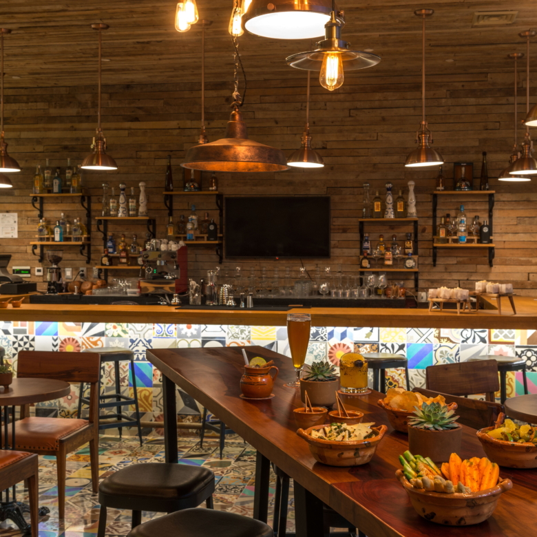 The Fives Downtown Hotel – Curio Collection by Hilton Departamentos en venta: inversión premium en el corazón de Playa del Carmen