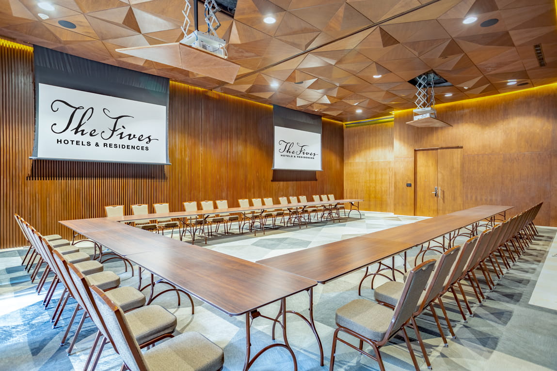 The Fives Downtown Hotel – Curio Collection by Hilton Departamentos en venta: inversión premium en el corazón de Playa del Carmen